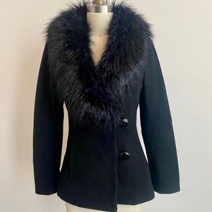 H&M Jacket with faux fur collar - excellent condition - Size US 4